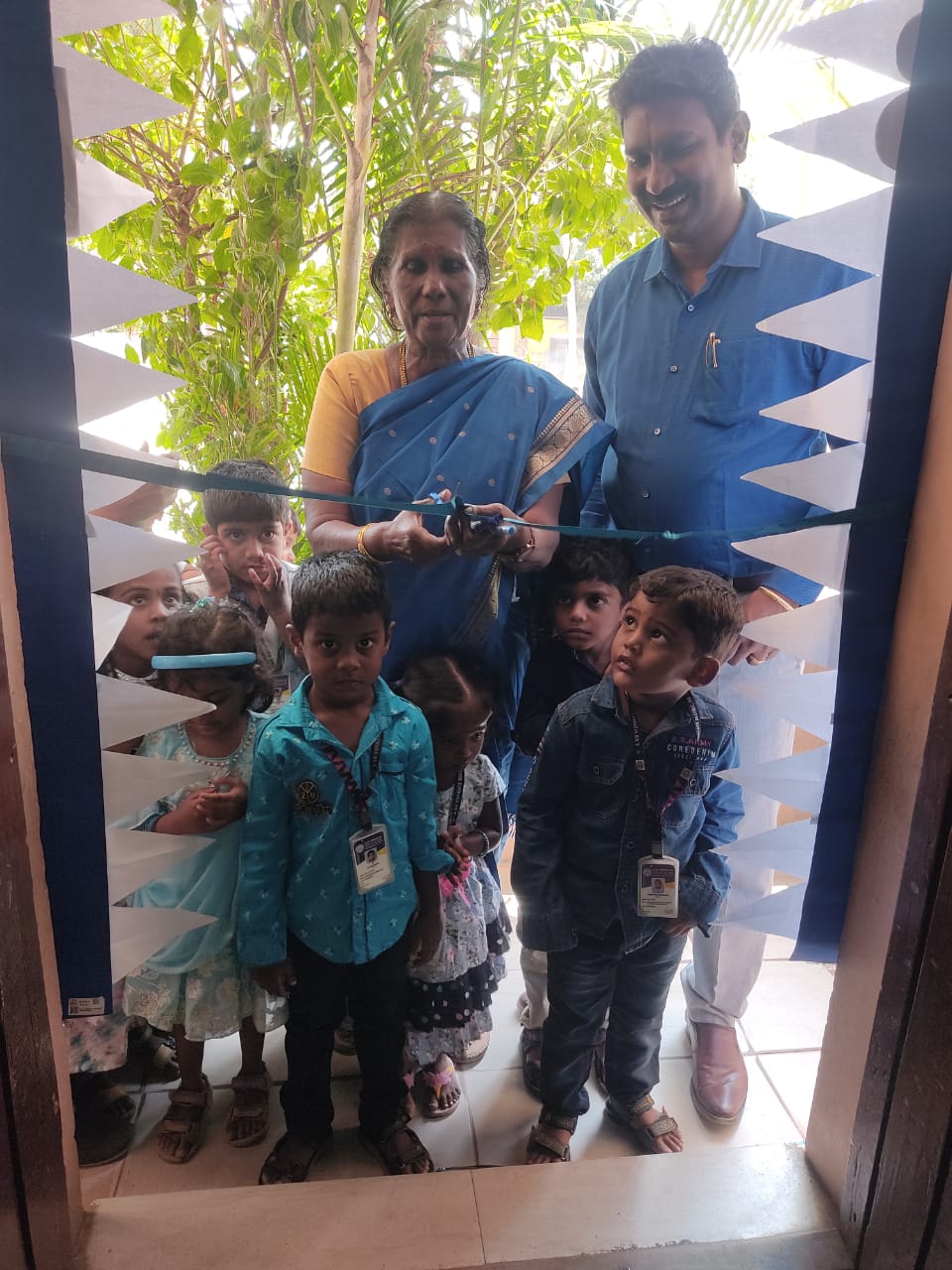 Primary students celebrating Blue Day